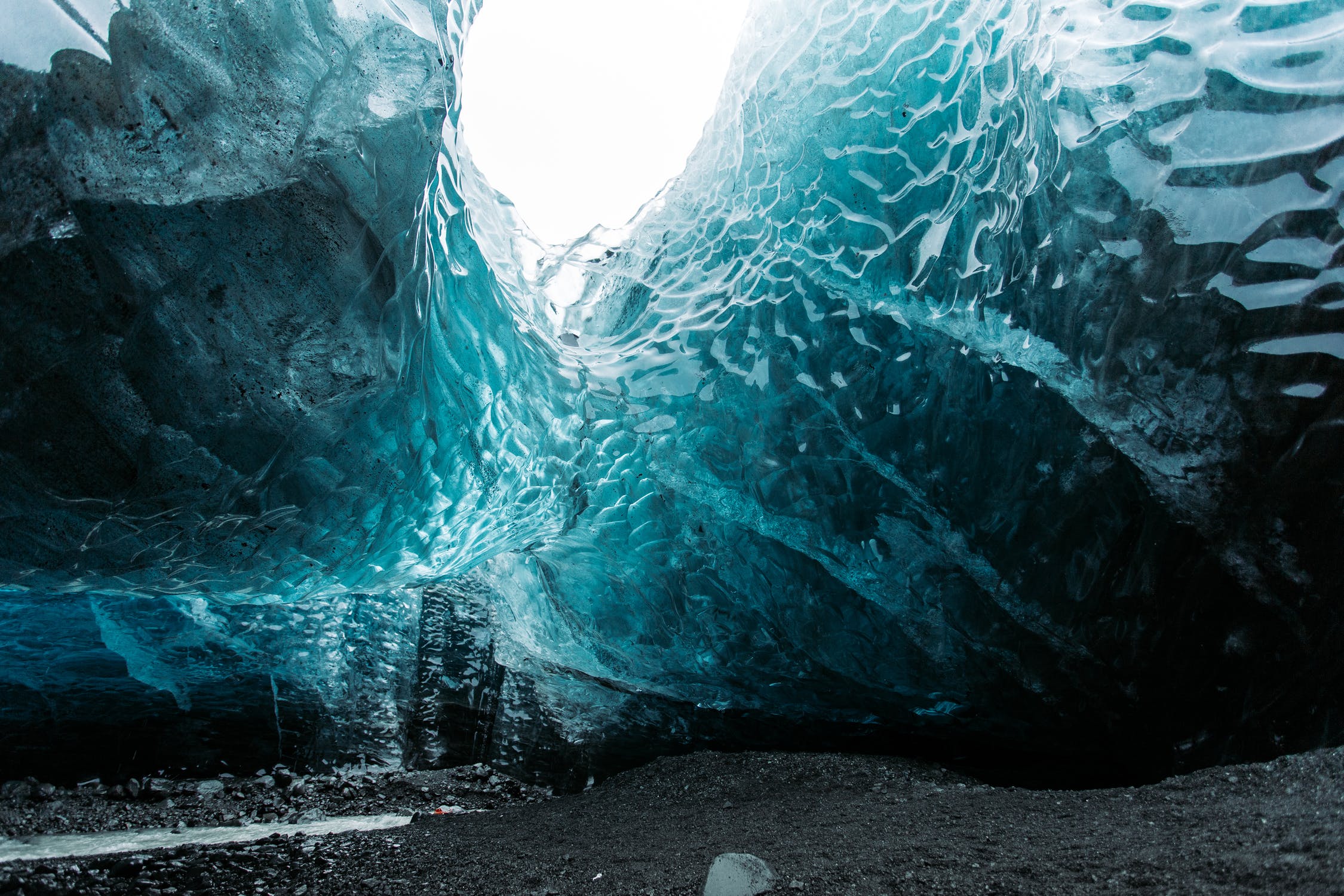 360 Virtual Tour of the Mendenhall Glacier Ice Caves