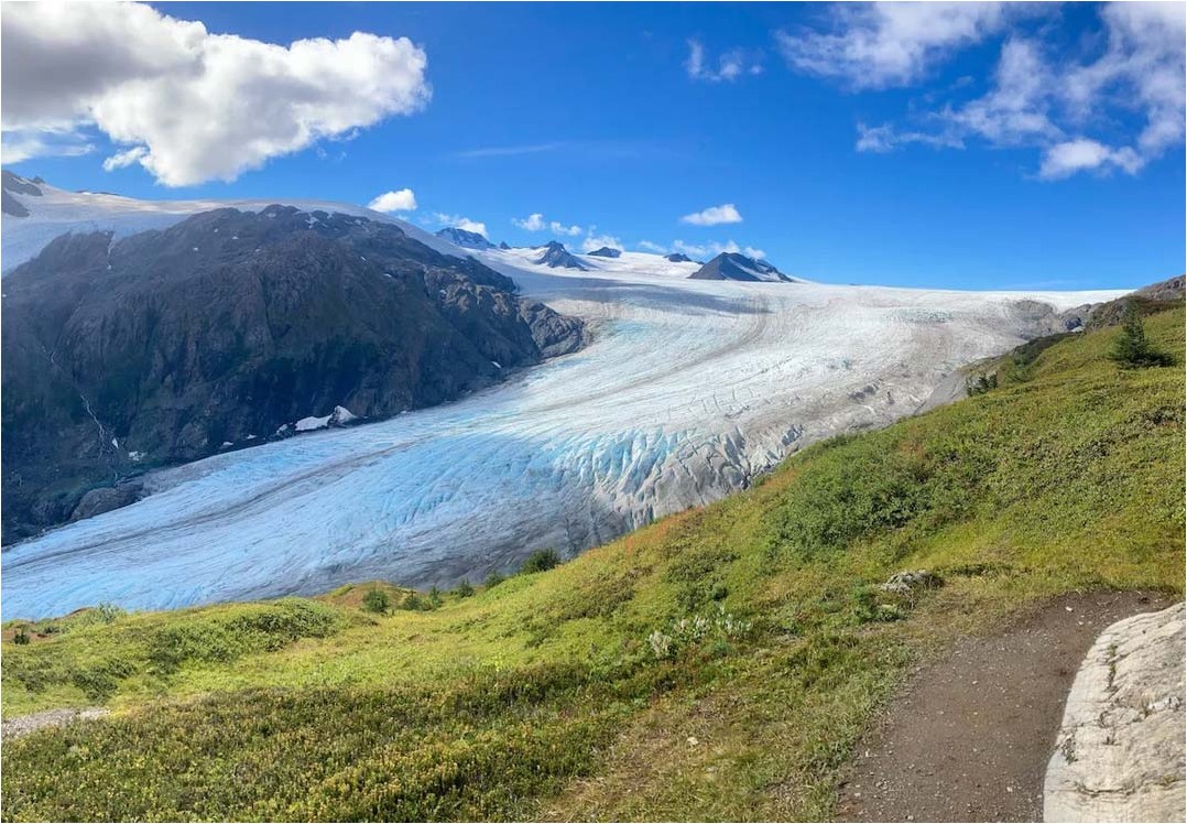 Photo of harding icefield hike tour 1