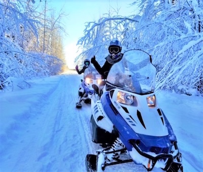 Photo of Fairbanks Guests Snowmobile