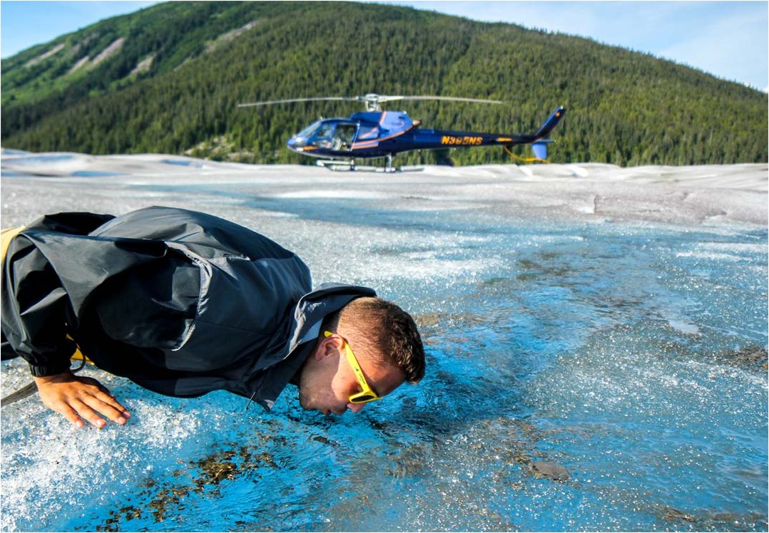 Juneau Flightseeing and Glacier Landing Alaska Shore Excursions