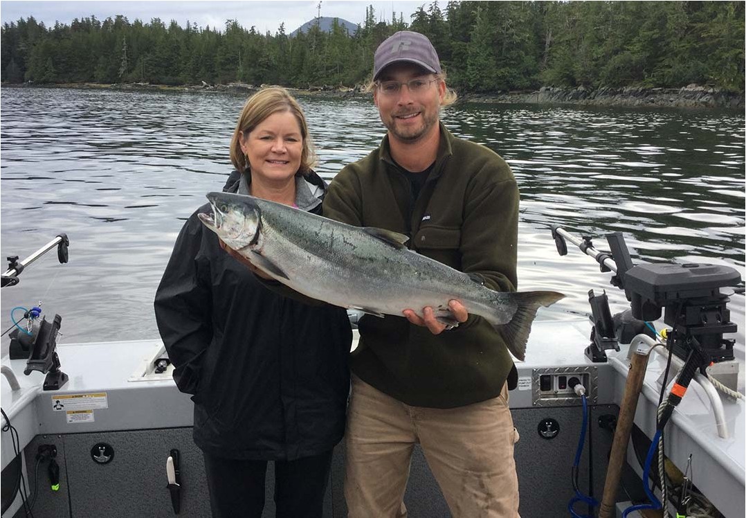 https://alaskashoreexcursions.com/media/ecom/prodxl/salmon-fishing-private-charter-6.jpg